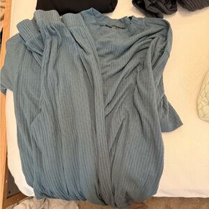 Dressed in Lala - lex ribbed play suit - grey/blue
*color not available anymore